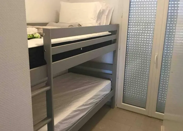 T3 Vue Exceptionnelle Avec Acces Prive A La Plage, Wifi, Clim - Dansnotreappart-Com -