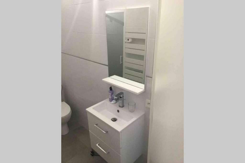 T3 Vue Exceptionnelle Avec Acces Prive A La Plage, Wifi, Clim - Dansnotreappart-com - Apartment *